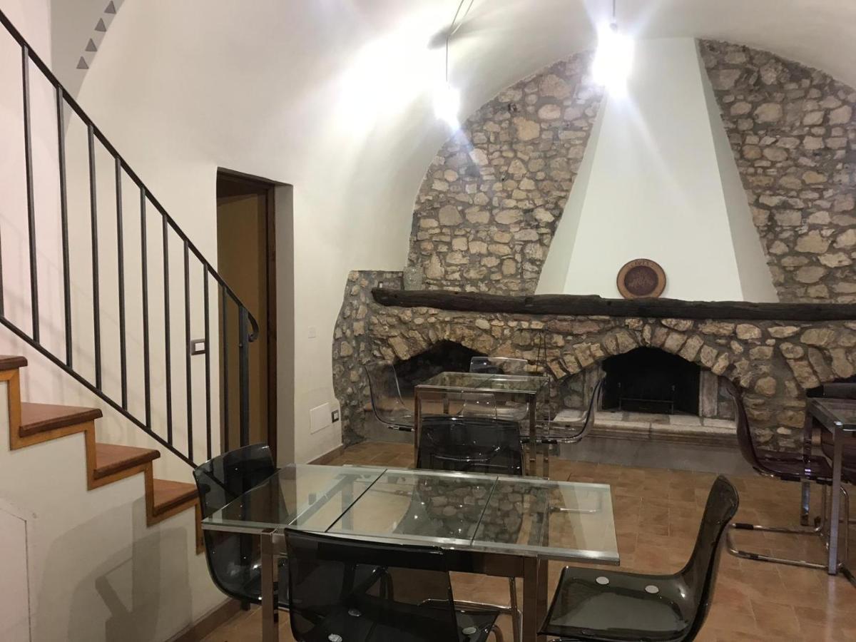 La Colombaia Bed & Breakfast Cascia Exterior photo